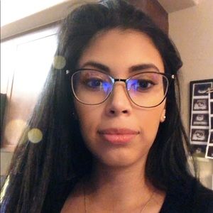 Meet your Posher, Brittney